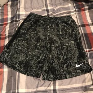 *Brand new mens Nike running shorts*